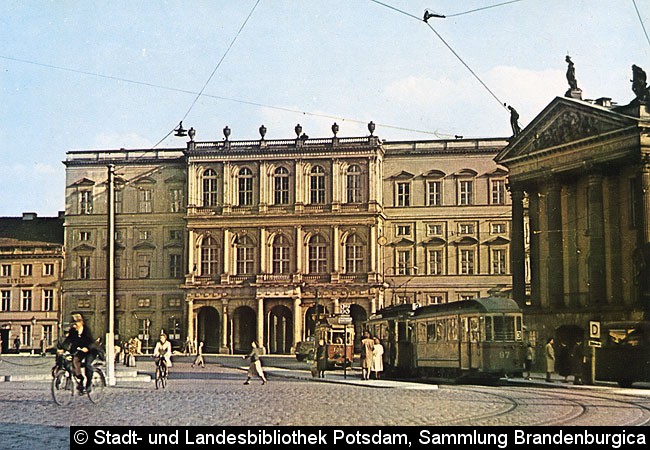 Bild: Ein Blick auf den Alten Markt in den 1940er Jahren.