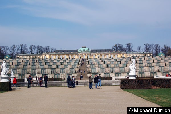 Bild: Blick auf das Schloss Sanssouci